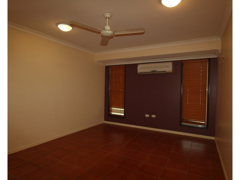 18 Vicki Close, Emerald QLD 4720