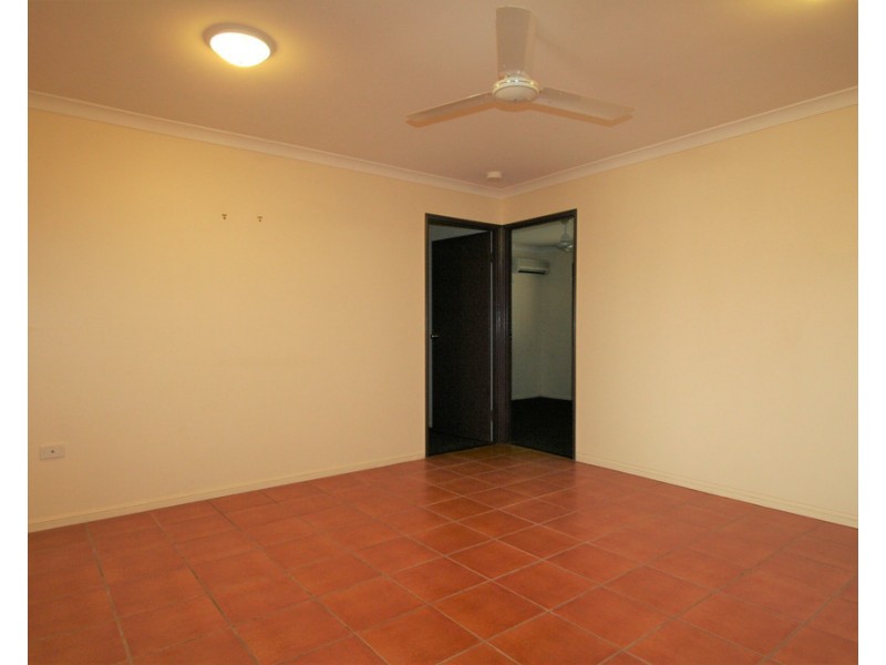 18 Vicki Close, Emerald QLD 4720