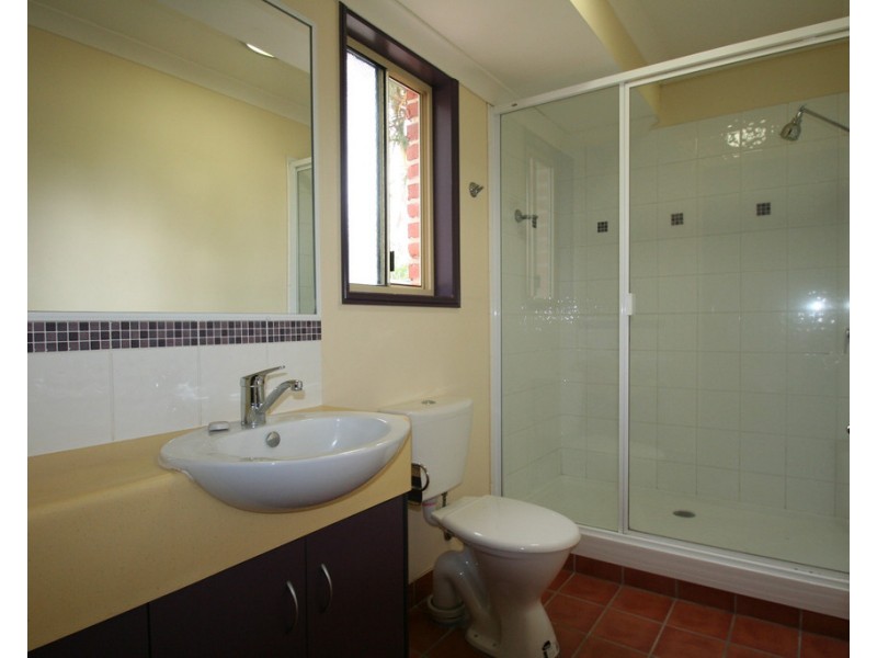 18 Vicki Close, Emerald QLD 4720