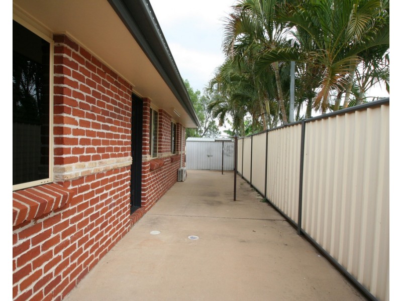 18 Vicki Close, Emerald QLD 4720