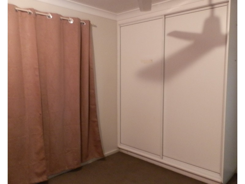 1/2 Roberts Street, Emerald QLD 4720