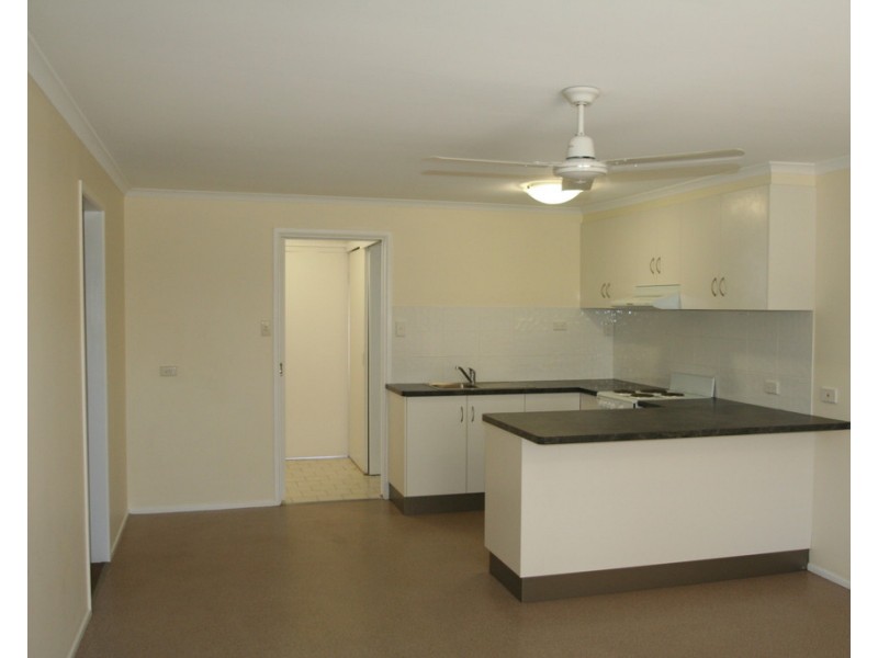 5/52 Harris Street, Emerald QLD 4720
