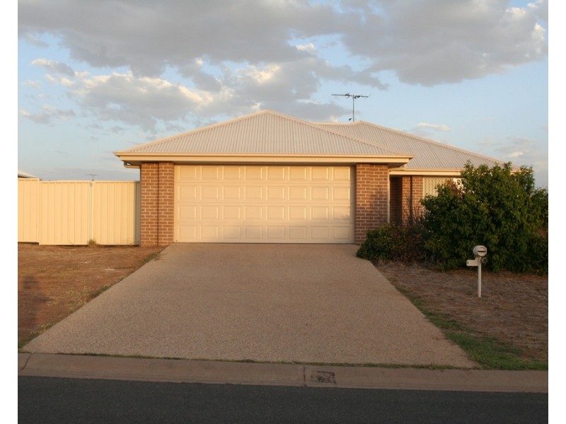 5 Windermere Street, Emerald QLD 4720