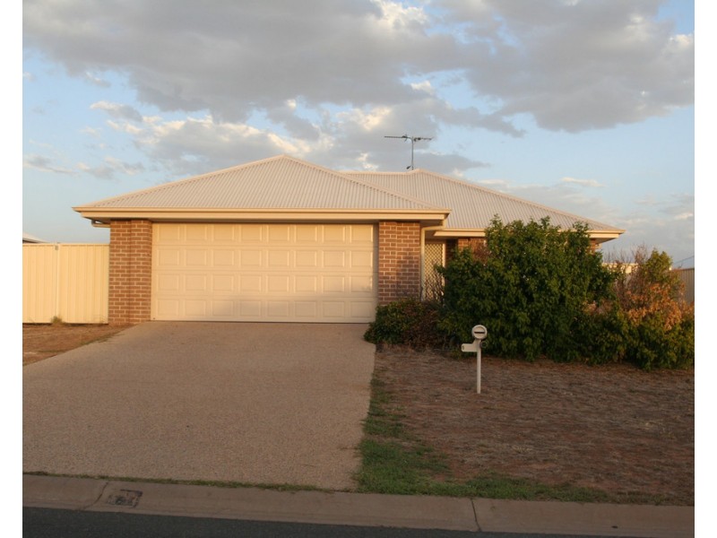 5 Windermere Street, Emerald QLD 4720