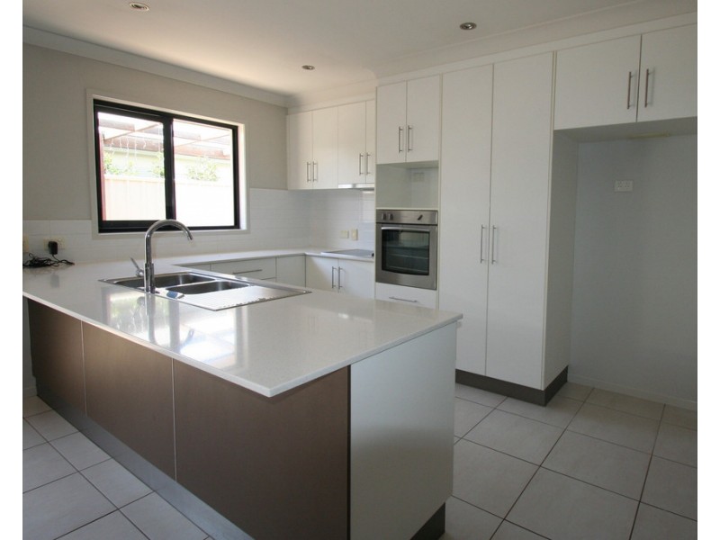 1/34 Brokenwood Street, Emerald QLD 4720