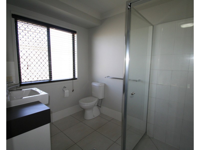 1/34 Brokenwood Street, Emerald QLD 4720