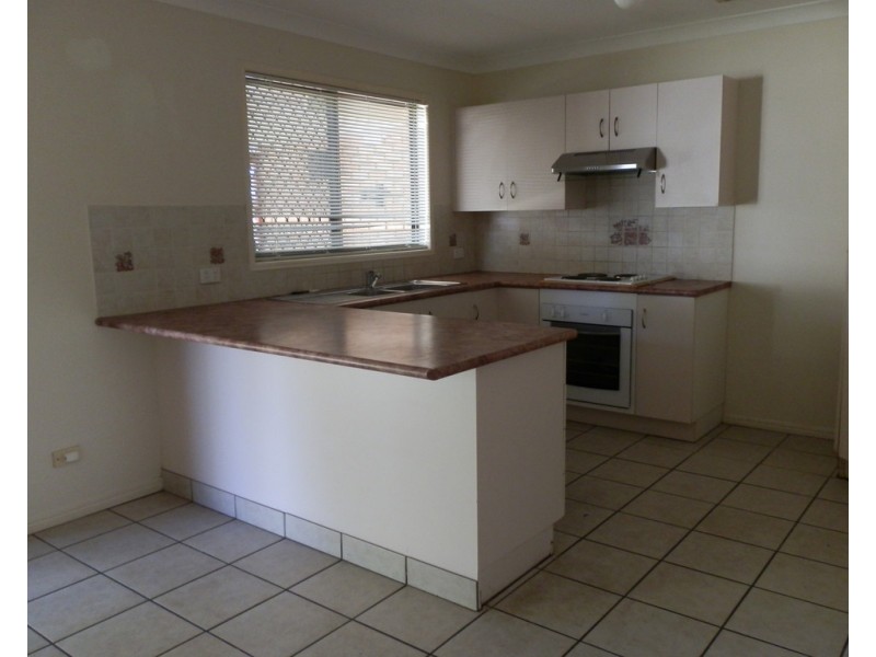 3 Crystal Court, Emerald QLD 4720