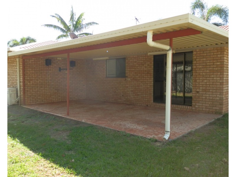 3 Crystal Court, Emerald QLD 4720