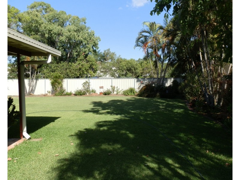 3 Crystal Court, Emerald QLD 4720