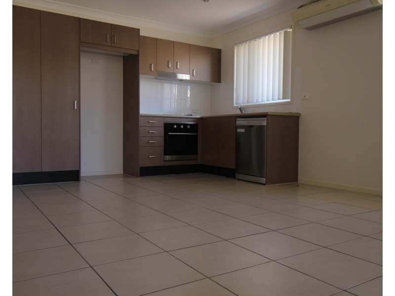 32/6 Sullivan Street, Emerald QLD 4720