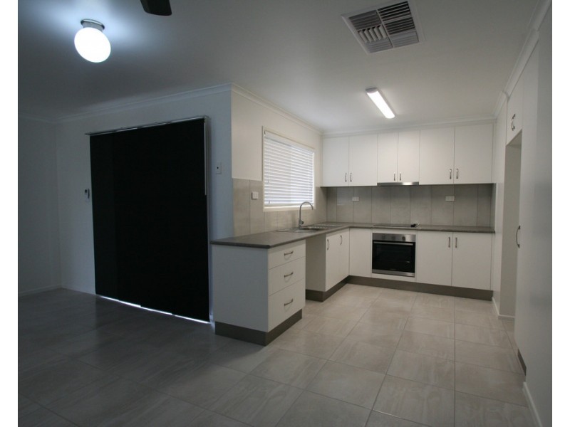 82 Braeside Road, Emerald QLD 4720