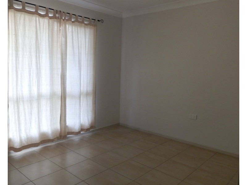 12 Waldby Court, Emerald QLD 4720