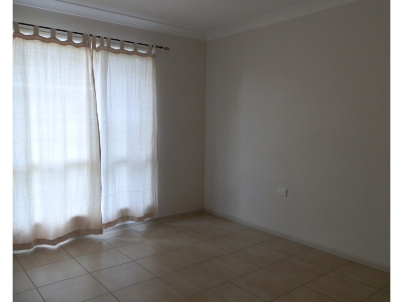 12 Waldby Court, Emerald QLD 4720