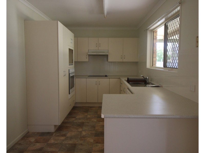 3 GALLAGHER PLACE, Emerald QLD 4720