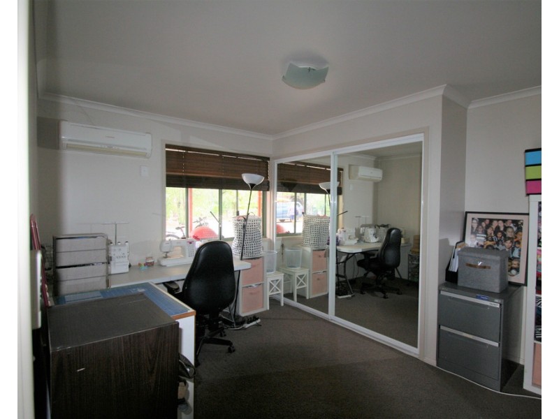 17 Edgewood, Emerald QLD 4720