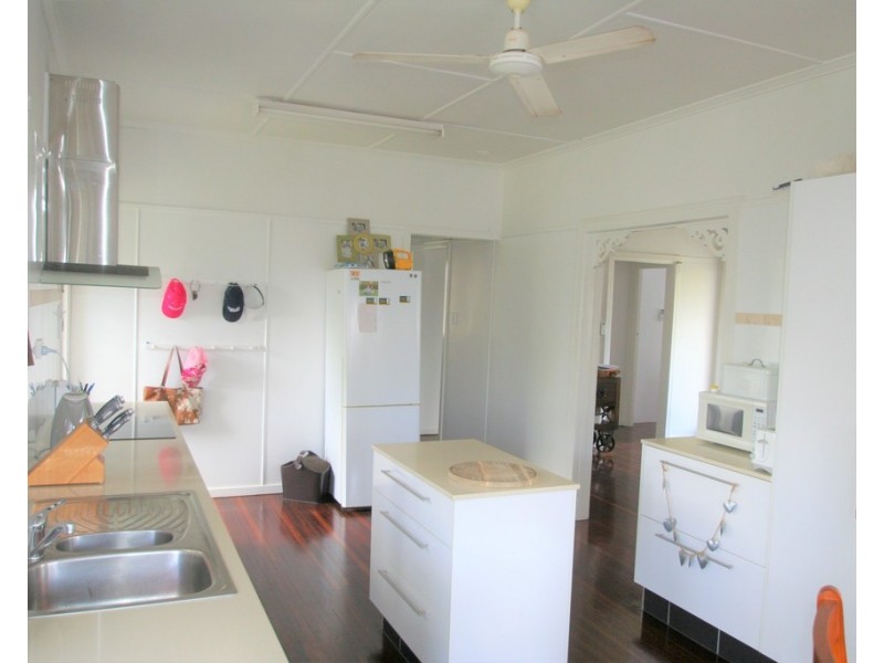 31 Luck Avenue, Wandal QLD 4700