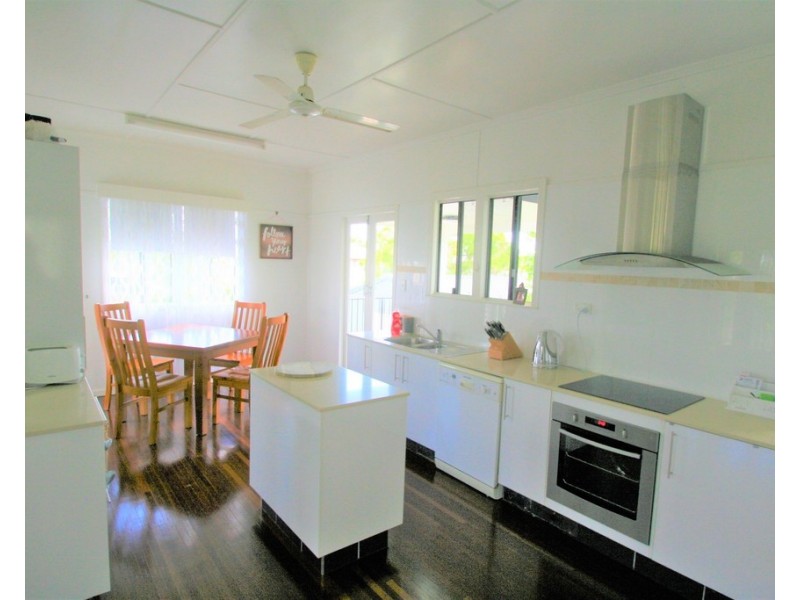 31 Luck Avenue, Wandal QLD 4700