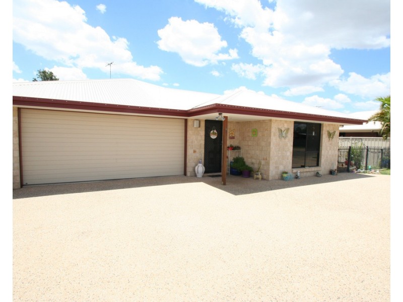 6 Highland Court, Emerald QLD 4720