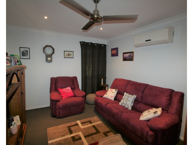 6 Highland Court, Emerald QLD 4720