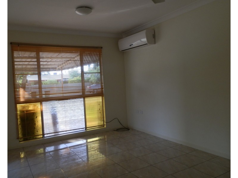 1/2 Expeller Court, Emerald QLD 4720