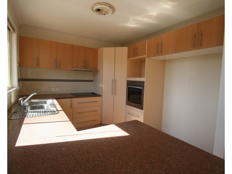 15 Gray Street, Emerald QLD 4720