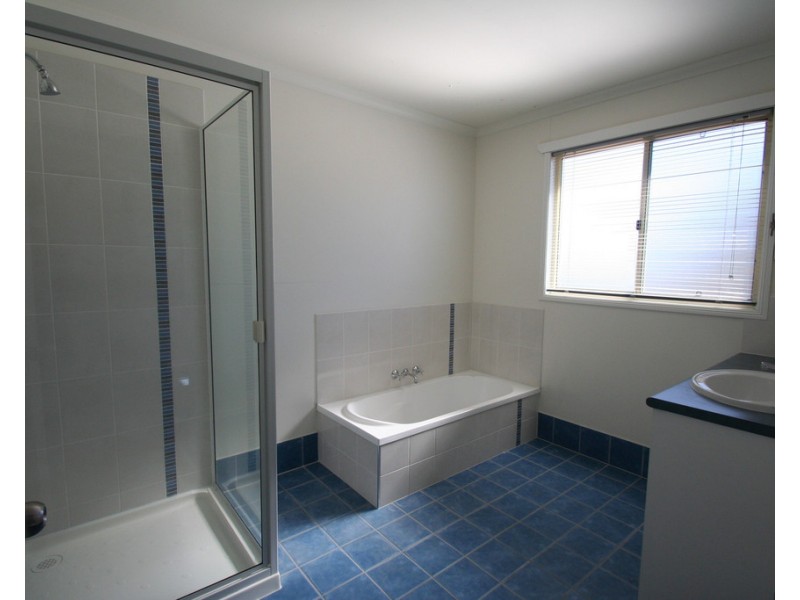 15 Gray Street, Emerald QLD 4720