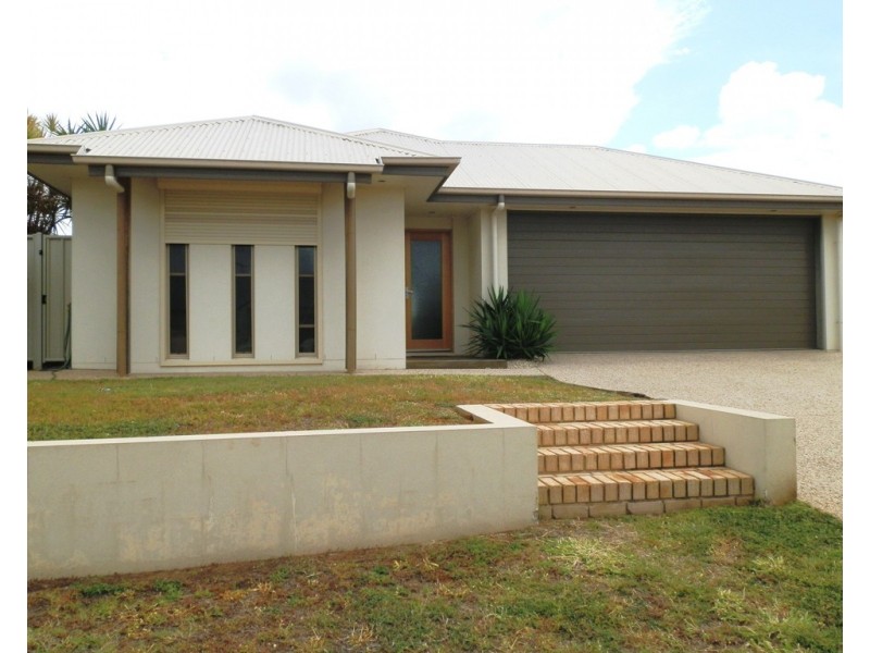 26B Brokenwood Street, Emerald QLD 4720