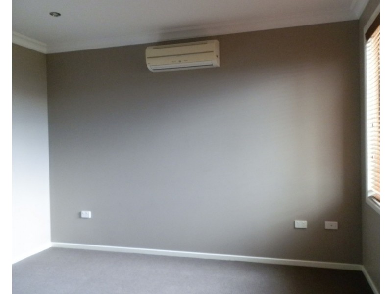 11 Carrington Place, Emerald QLD 4720
