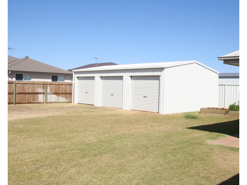 11 Sandown Street, Emerald QLD 4720
