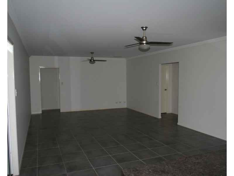 11 Sandown Street, Emerald QLD 4720