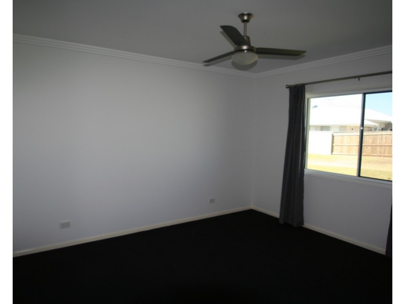 11 Sandown Street, Emerald QLD 4720