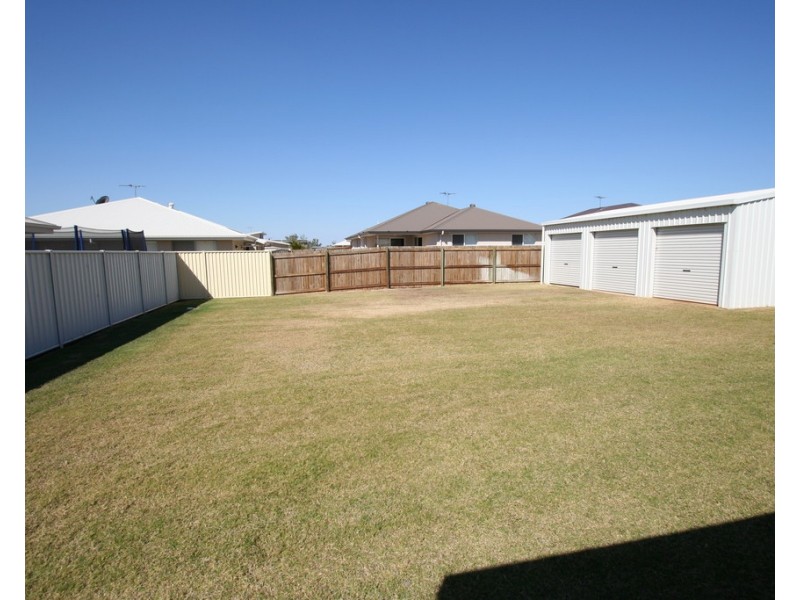11 Sandown Street, Emerald QLD 4720