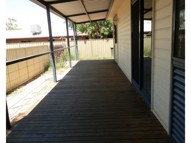 3A Gilbert Place, Emerald QLD 4720
