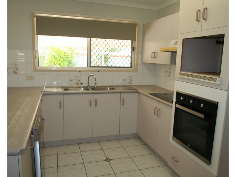 6 Edmonston Drive, Emerald QLD 4720