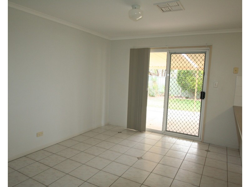 6 Edmonston Drive, Emerald QLD 4720