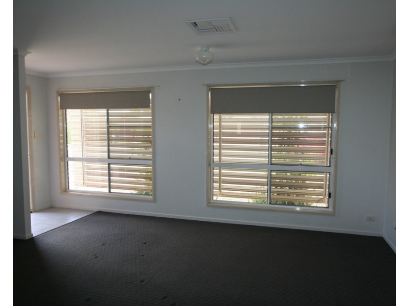 6 Edmonston Drive, Emerald QLD 4720