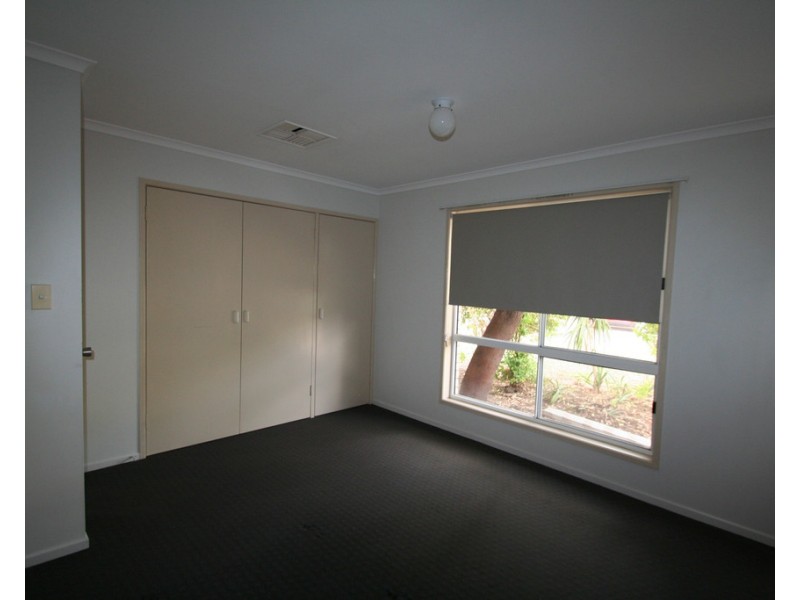 6 Edmonston Drive, Emerald QLD 4720