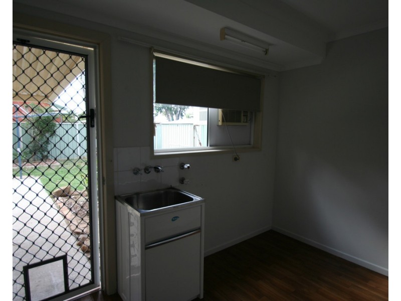 6 Edmonston Drive, Emerald QLD 4720