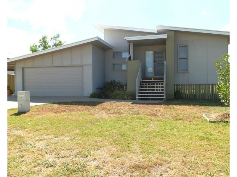 7 Ivers Place, Emerald QLD 4720