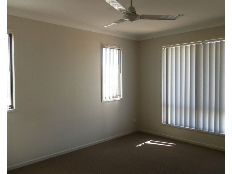 7 Ivers Place, Emerald QLD 4720