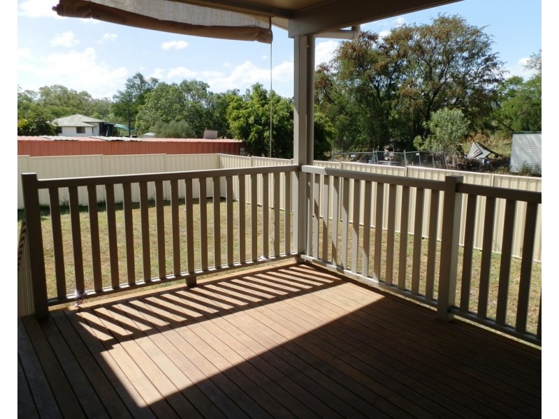 7 Ivers Place, Emerald QLD 4720