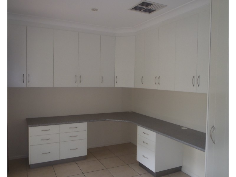 24 Haswell Street, Emerald QLD 4720