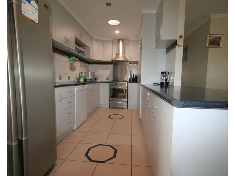 4 Expeller Court, Emerald QLD 4720