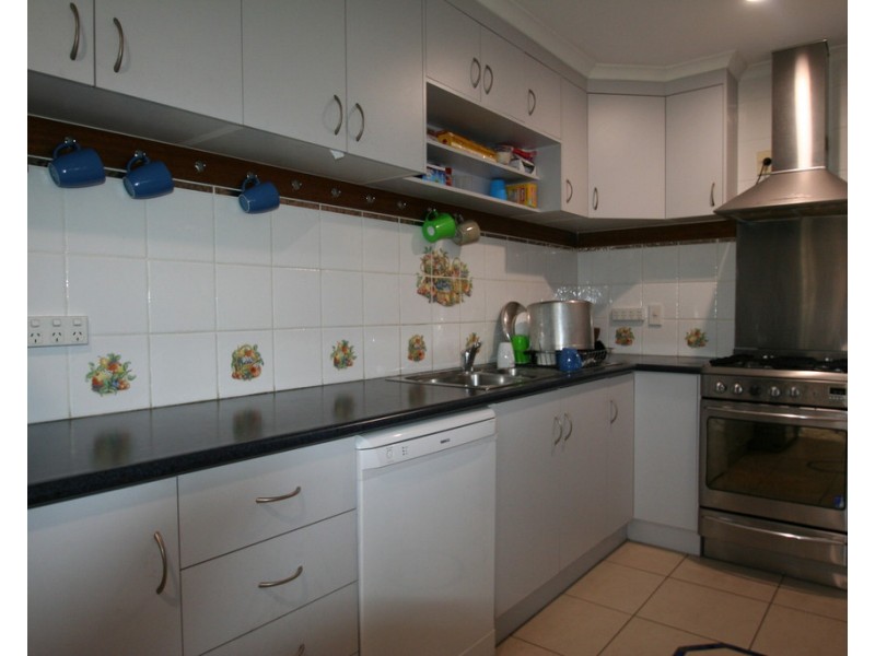 4 Expeller Court, Emerald QLD 4720