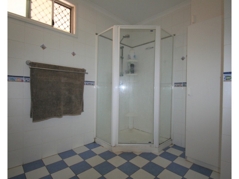 4 Expeller Court, Emerald QLD 4720