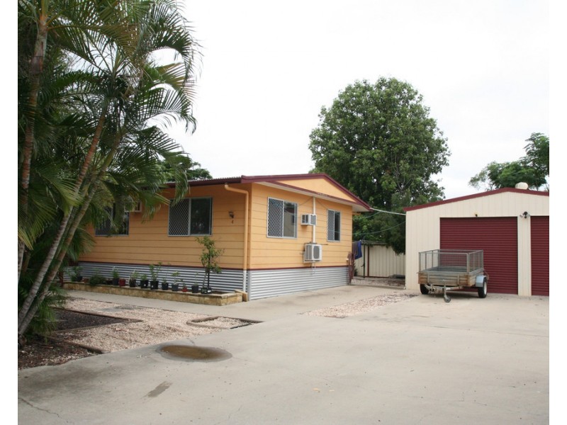 4 Expeller Court, Emerald QLD 4720