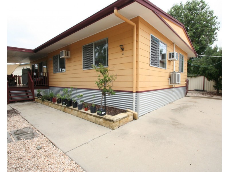 4 Expeller Court, Emerald QLD 4720
