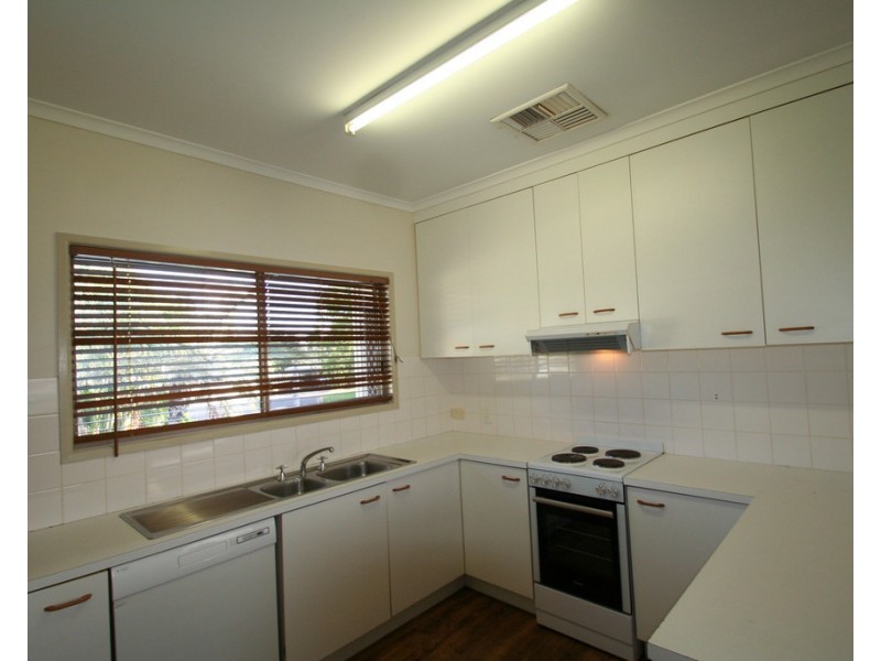 6 Egan Street, Emerald QLD 4720