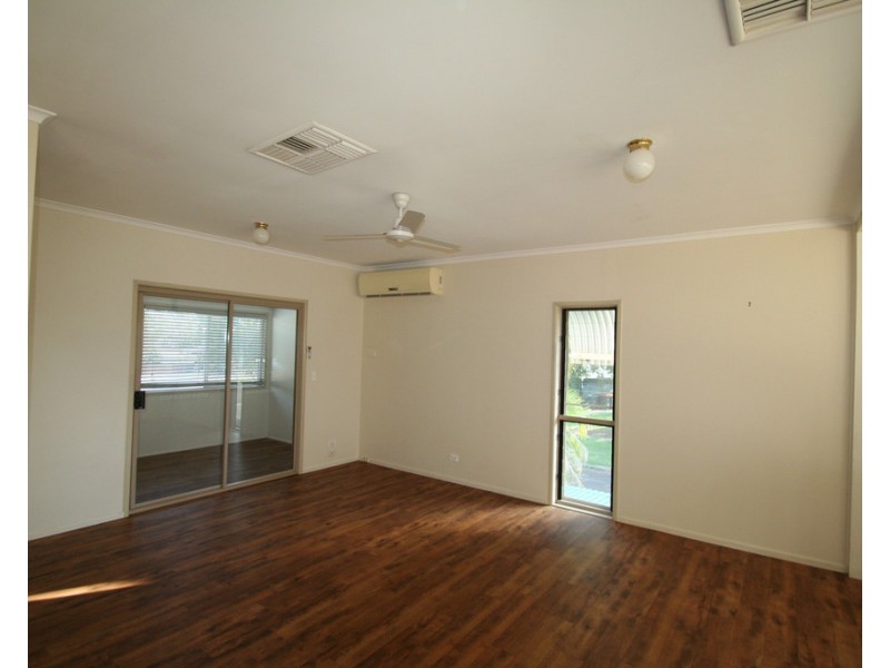 6 Egan Street, Emerald QLD 4720