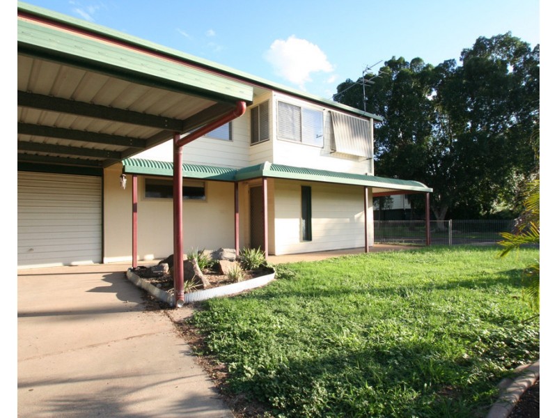 6 Egan Street, Emerald QLD 4720